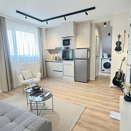 Grandma Anni's House 普罗夫迪夫