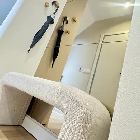 Apartment Grandma Anni's House *